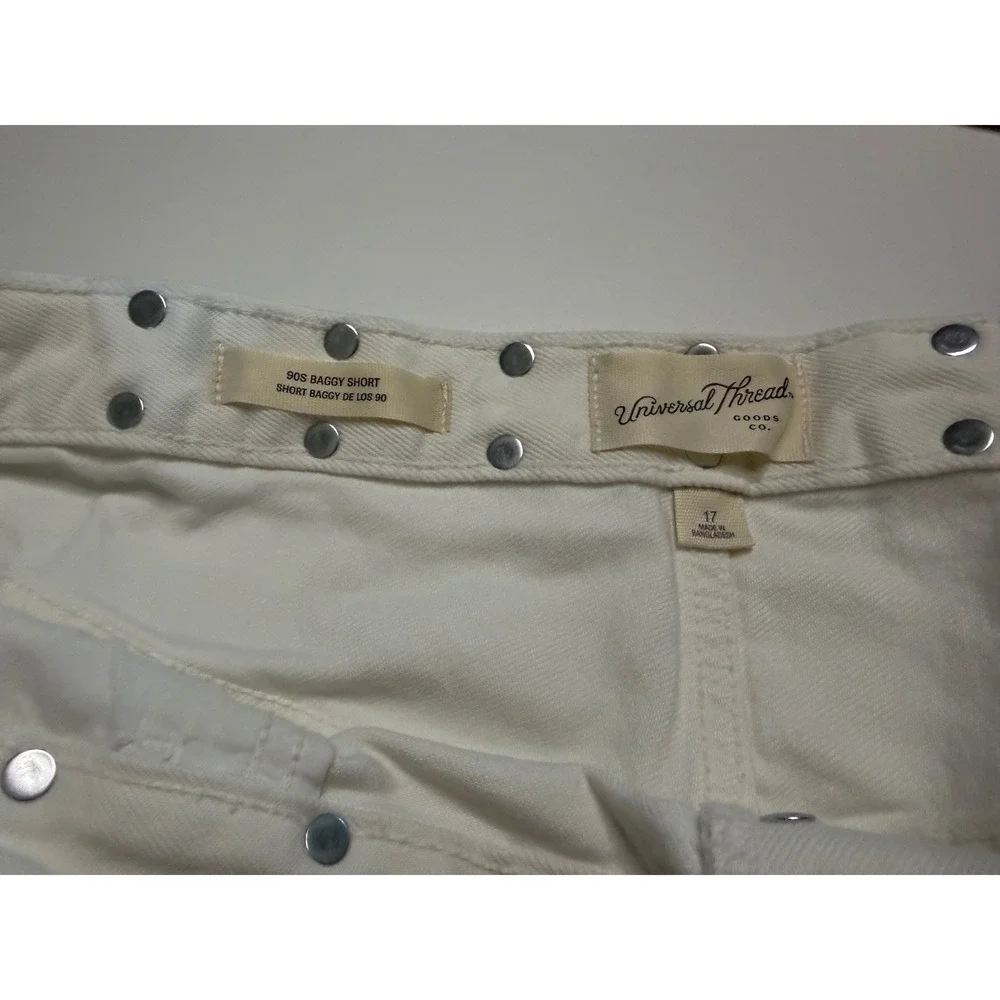 Universal Thread 90s Baggy Shorts White Studded Denim Mid Rise Size 17 NWT